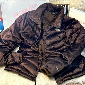 North Face NWOT 650 puffer jacket size S